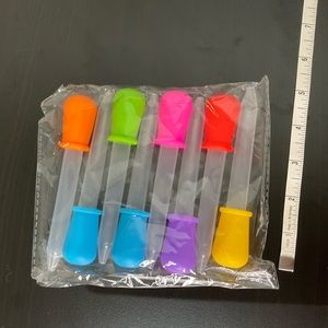 Plastic eye droppers (8)